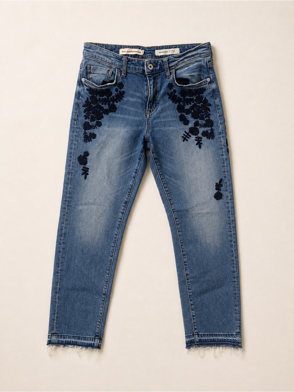 Anthropologie Jeans Womens 29 Embroidered Floral Cropped Raw Hem Slim Boyfriend